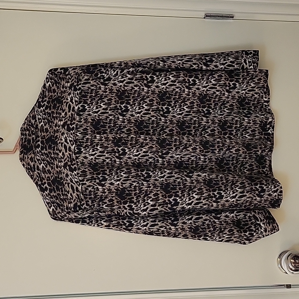 Notations Cheetah Print Button Down Long Sleeve M… - image 5